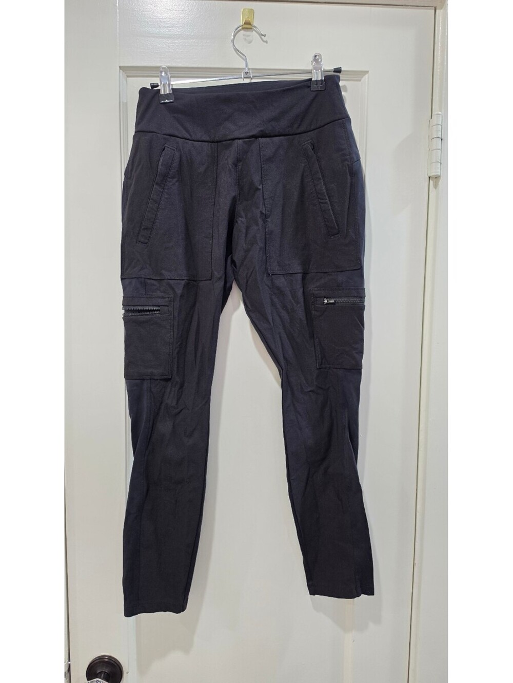 Athleta Headlands Hybrid Cargo Leggings Black Size 4P